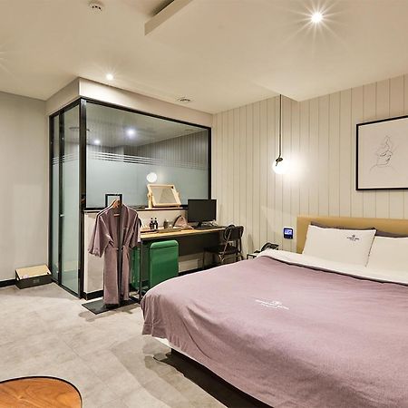 Brown Dot Hotel Jeonggwan Busan Eksteriør billede