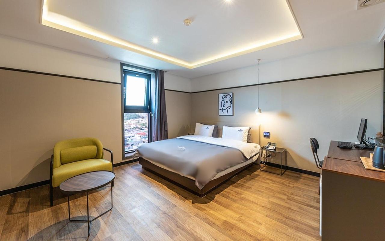 Brown Dot Hotel Jeonggwan Busan Eksteriør billede