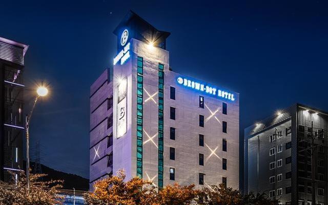 Brown Dot Hotel Jeonggwan Busan Eksteriør billede