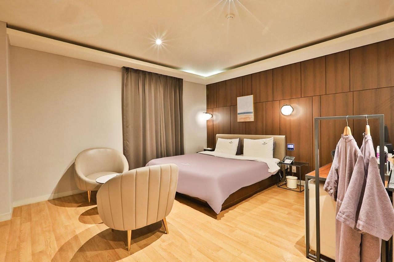 Brown Dot Hotel Jeonggwan Busan Eksteriør billede