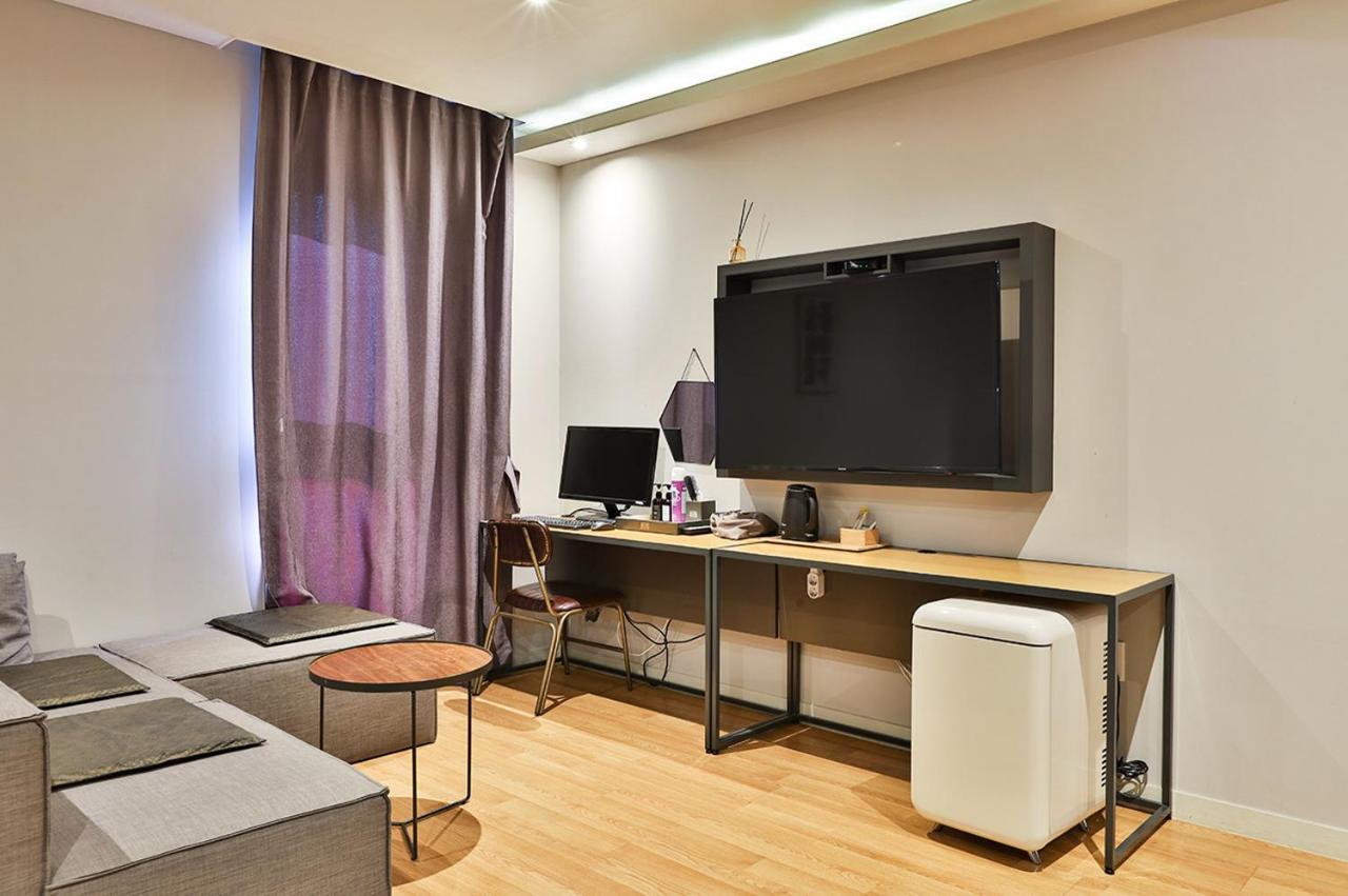 Brown Dot Hotel Jeonggwan Busan Eksteriør billede