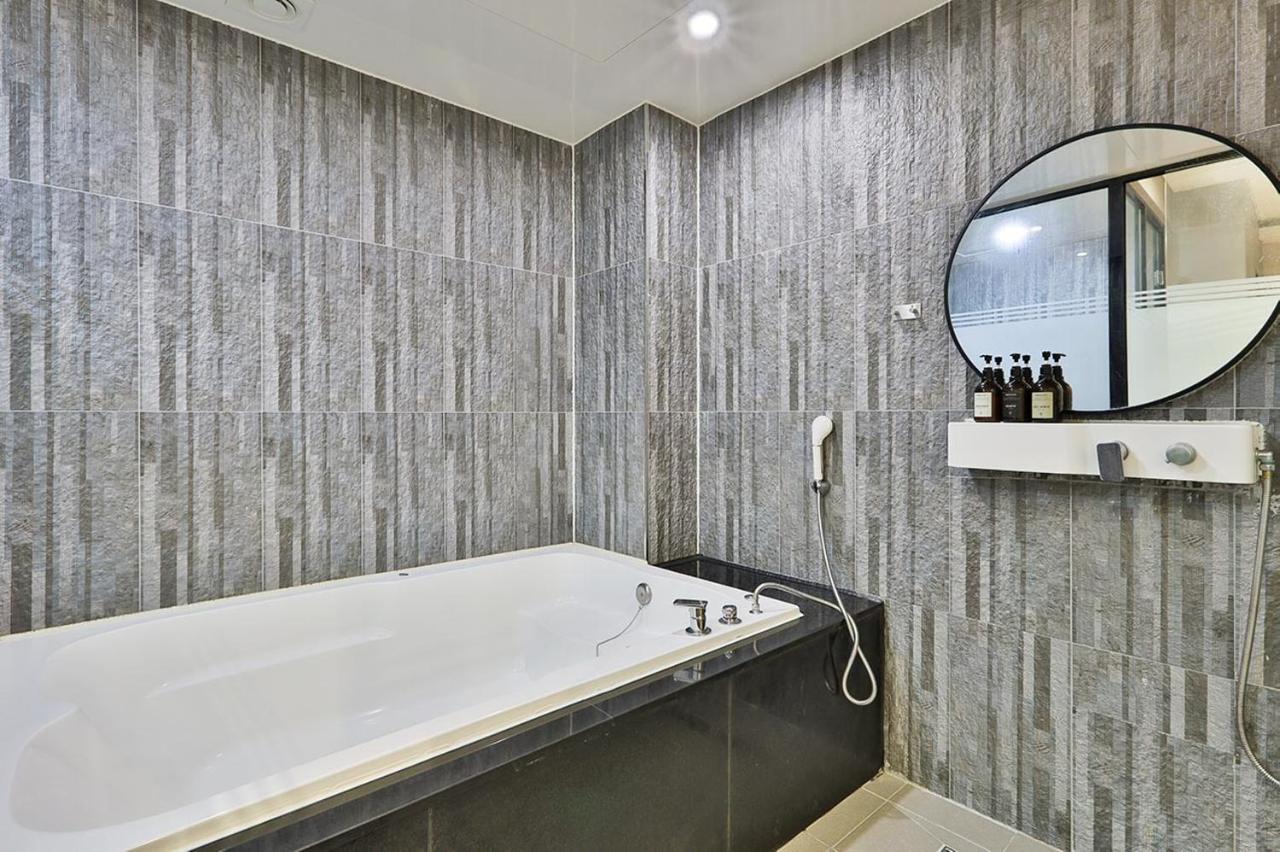 Brown Dot Hotel Jeonggwan Busan Eksteriør billede